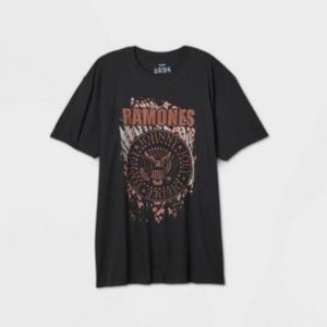 Ramones graphic tee